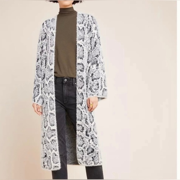 Anthropologie Akemi + Kin Sigrid Fuzzy Snake Skin Kimono Cardigan Boho Soft OS - Picture 2 of 6